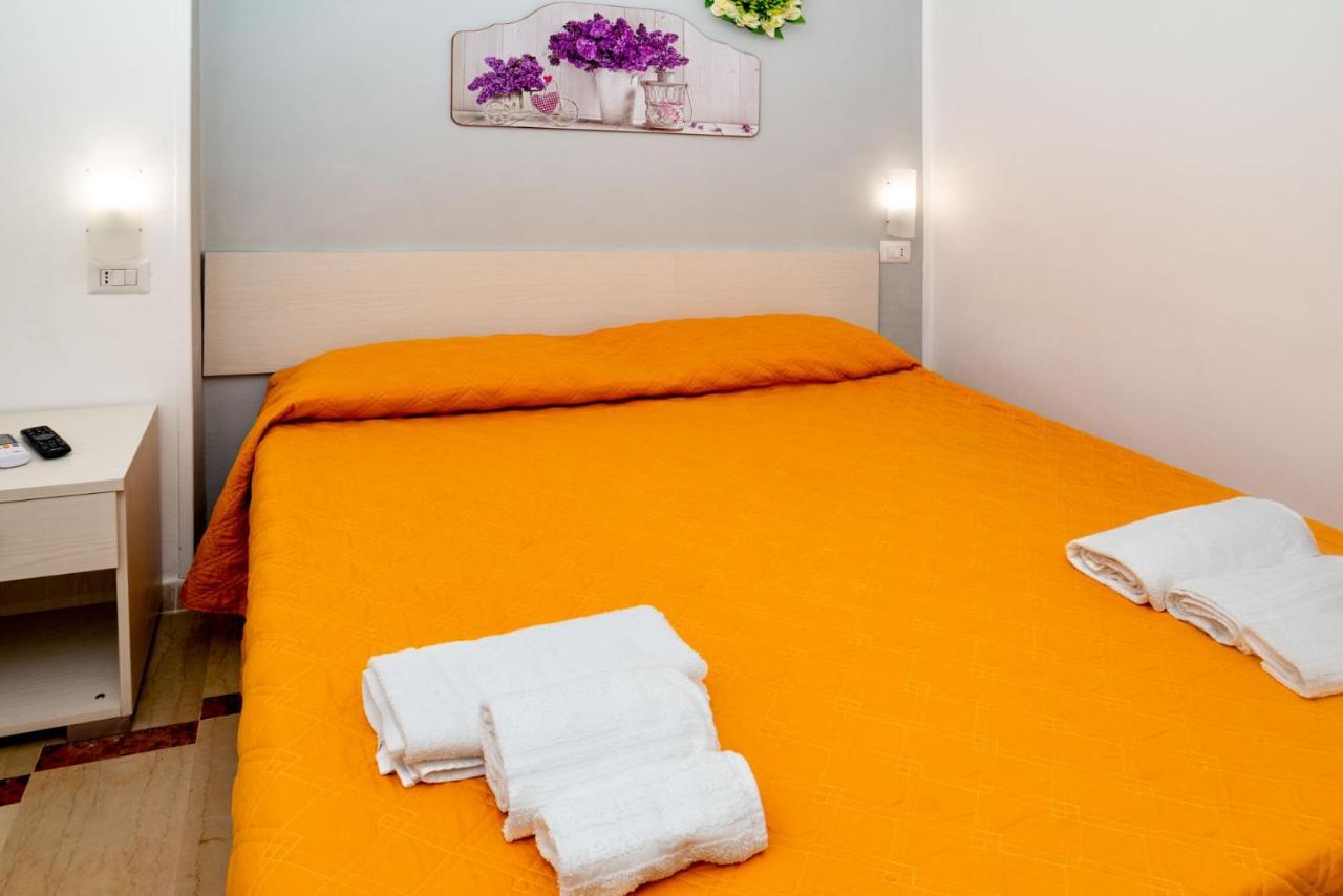 Solaris Paestum Hotel Bagian luar foto