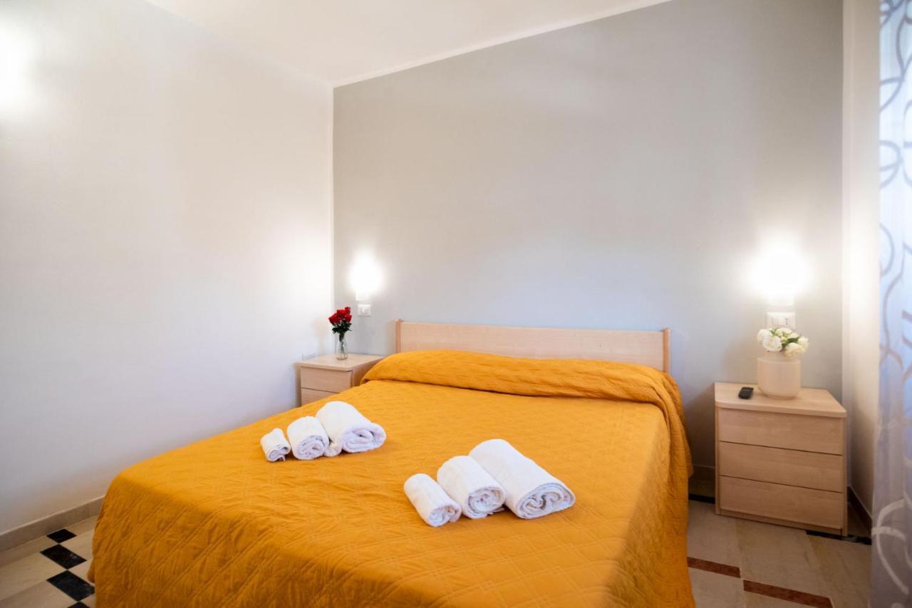 Solaris Paestum Hotel Bagian luar foto